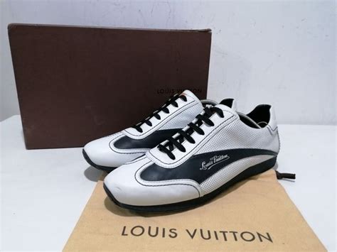 louis vuitton scritta bianca|louis vuitton shoes.